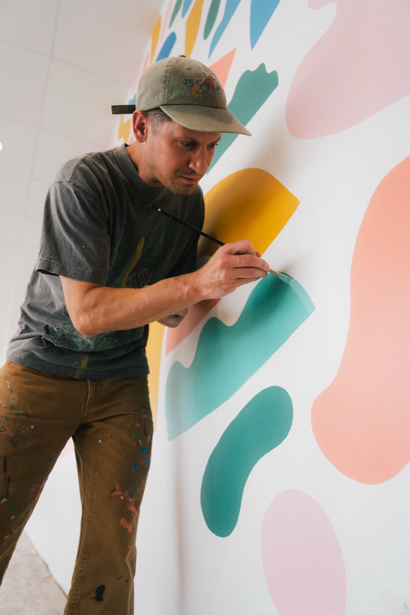 Will Bryant, Amy’s Ice Creams — Round Rock Mural Installation (8)